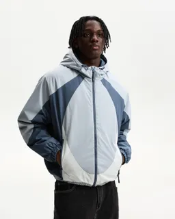 Campera acolchada bloques color de Bershka en Abrigos y Camperas para argentina