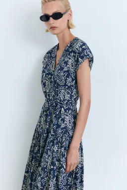 Vestido evasé paisley cinturón de Mango en Vestidos para argentina