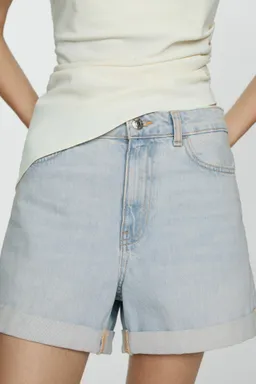 Shorts vaqueros momfit de Mango en Shorts para argentina