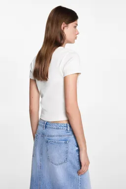 Remera cuello pico de Mango Teen en Remeras para argentina