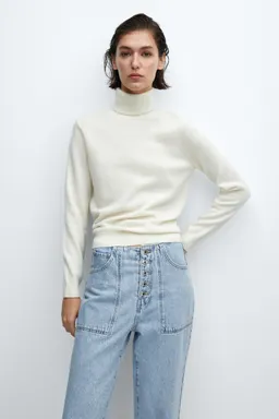 Jeans rectos crop botones de Mango en Pantalones para argentina