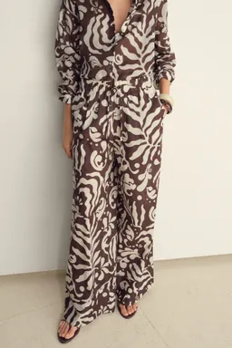 Pantalón algodón estampado de Mango en Pantalones para argentina