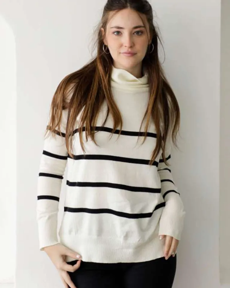 Polera de bremer rayado, prenda versátil y de estilo de Hesed en Buzos y Sweaters para argentina