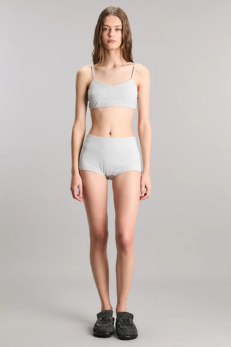 Culotte net de corte slim y tiro alto para mujer en tono gris de Kosiuko en Shorts para argentina
