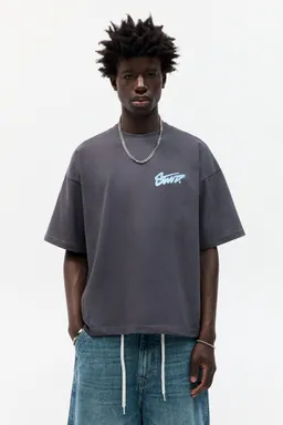 Camiseta graffiti manga corta stwd de Pull&Bear en Remeras y Polos para argentina