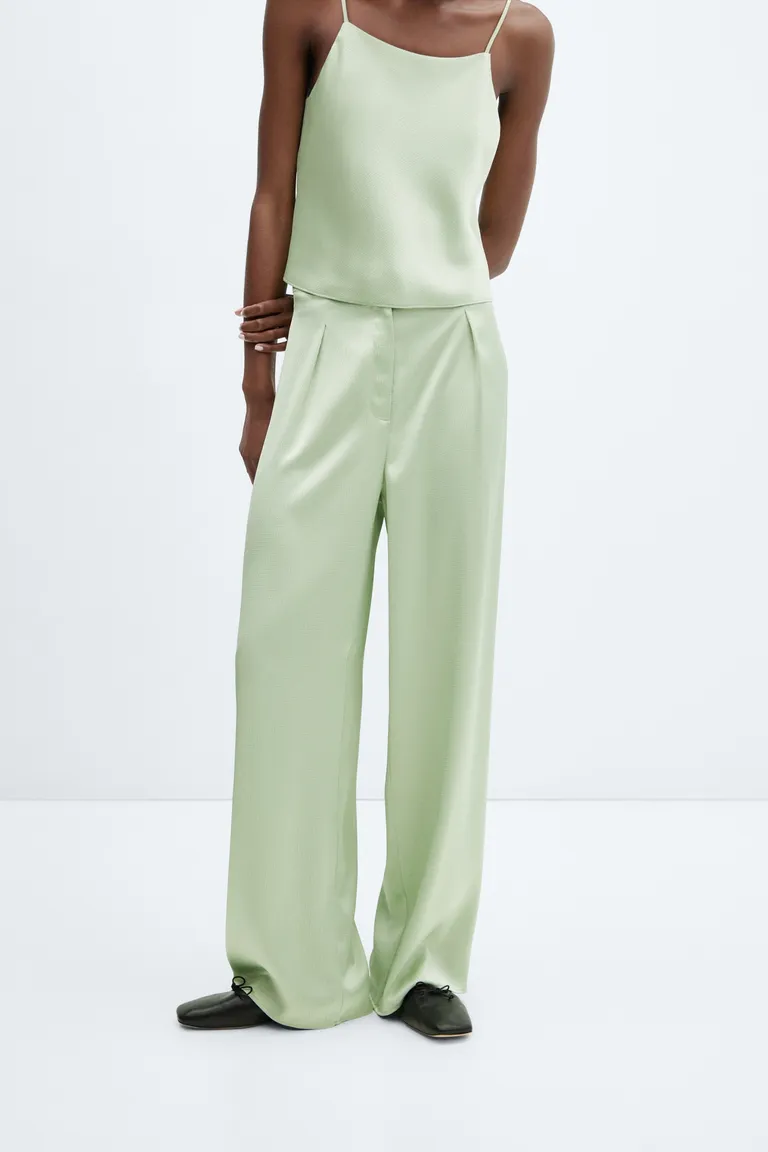 Pantalón fluido satinado de Mango en Pantalones para argentina