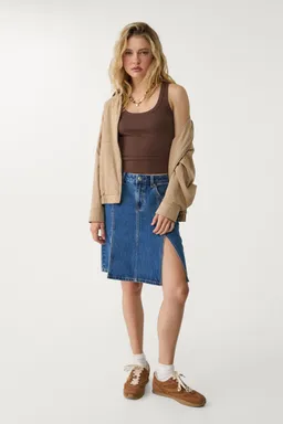 Top básico bretel de Stradivarius en Tops para argentina