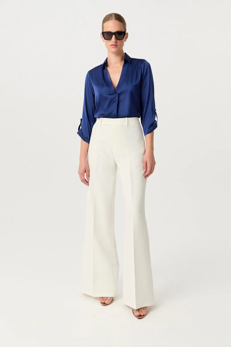 Blusón de seda con cuello camisero y mangas 3/4 ajustables de Markova en Blusas para argentina