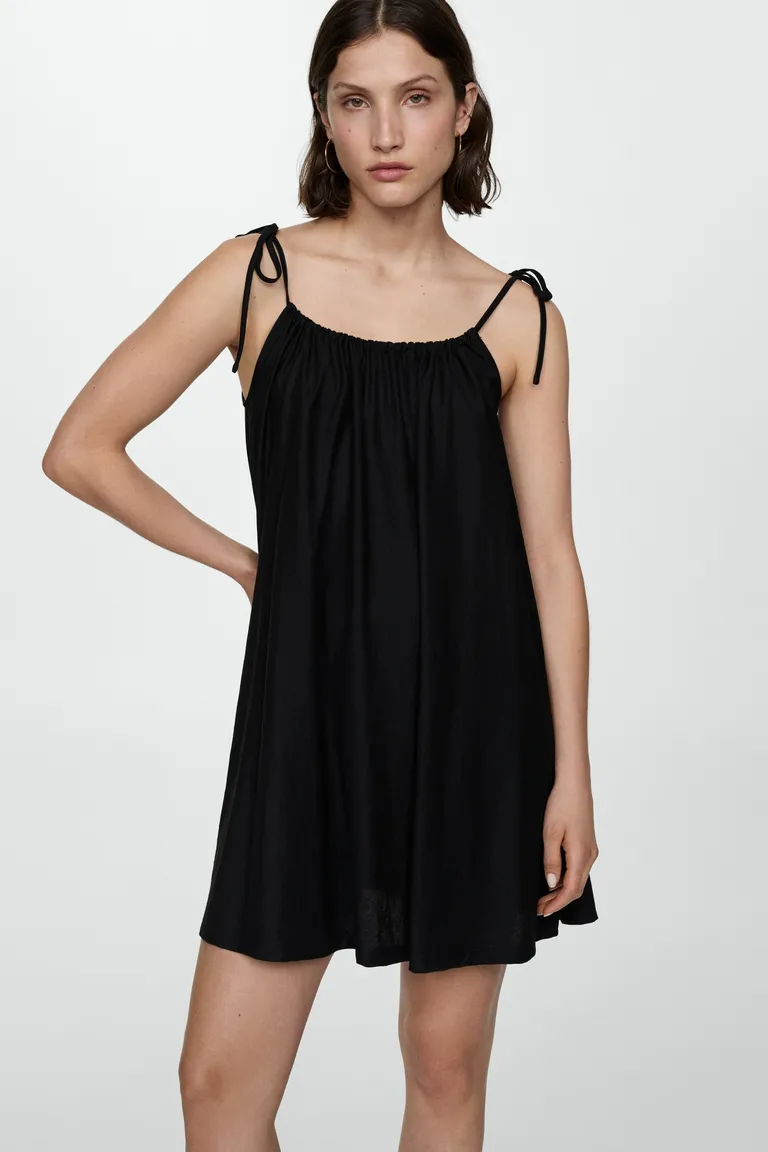 Vestido fluido corto oversize de Mango en Vestidos para argentina
