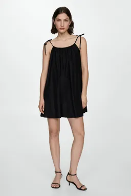Vestido fluido corto oversize de Mango en Vestidos para argentina