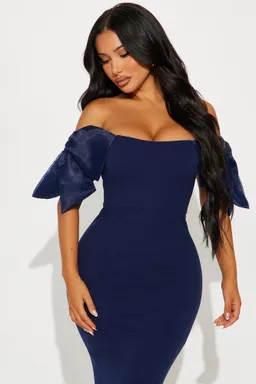 Vestido calliope de Fashion Nova en Vestidos para argentina