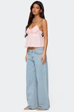 Musculosa halsey con volantes de Edikted en Tops para argentina