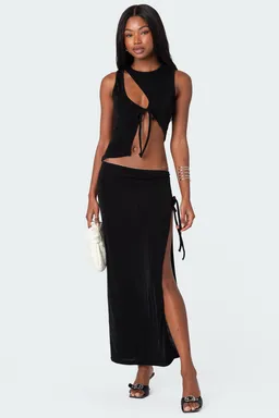 Top asimétrico cut out goldie de Edikted en Tops para argentina