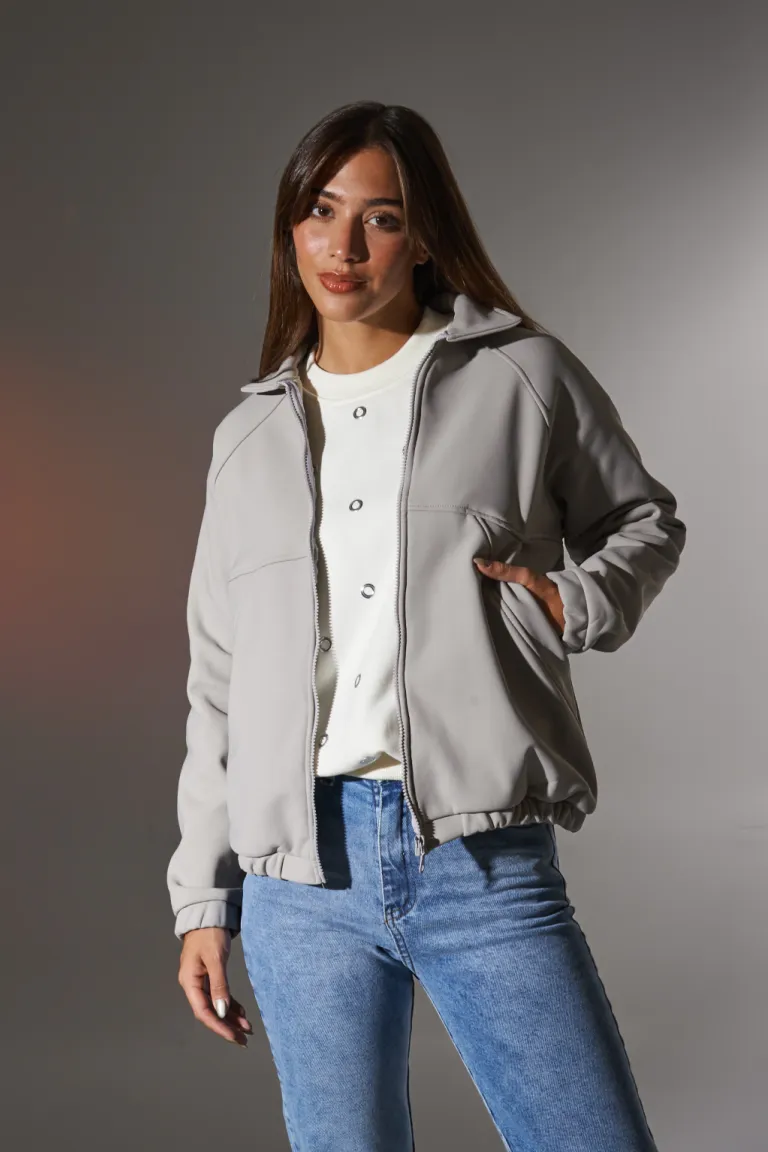 Chaqueta gris de la colección Alpes: Diseño moderno y versátil para mujer de Apricot en Chaquetas para argentina