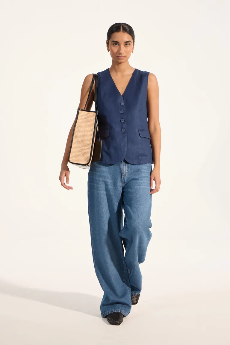 Chaleco de lino con escote en V y entalle ajustable de Portsaid en Chalecos para argentina