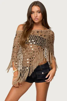 Poncho crochet lentejuelas flecos de Edikted en Capas y Ponchos para argentina