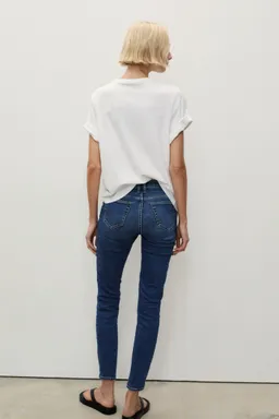 Jeans skinny tiro medio de Mango en Pantalones para argentina