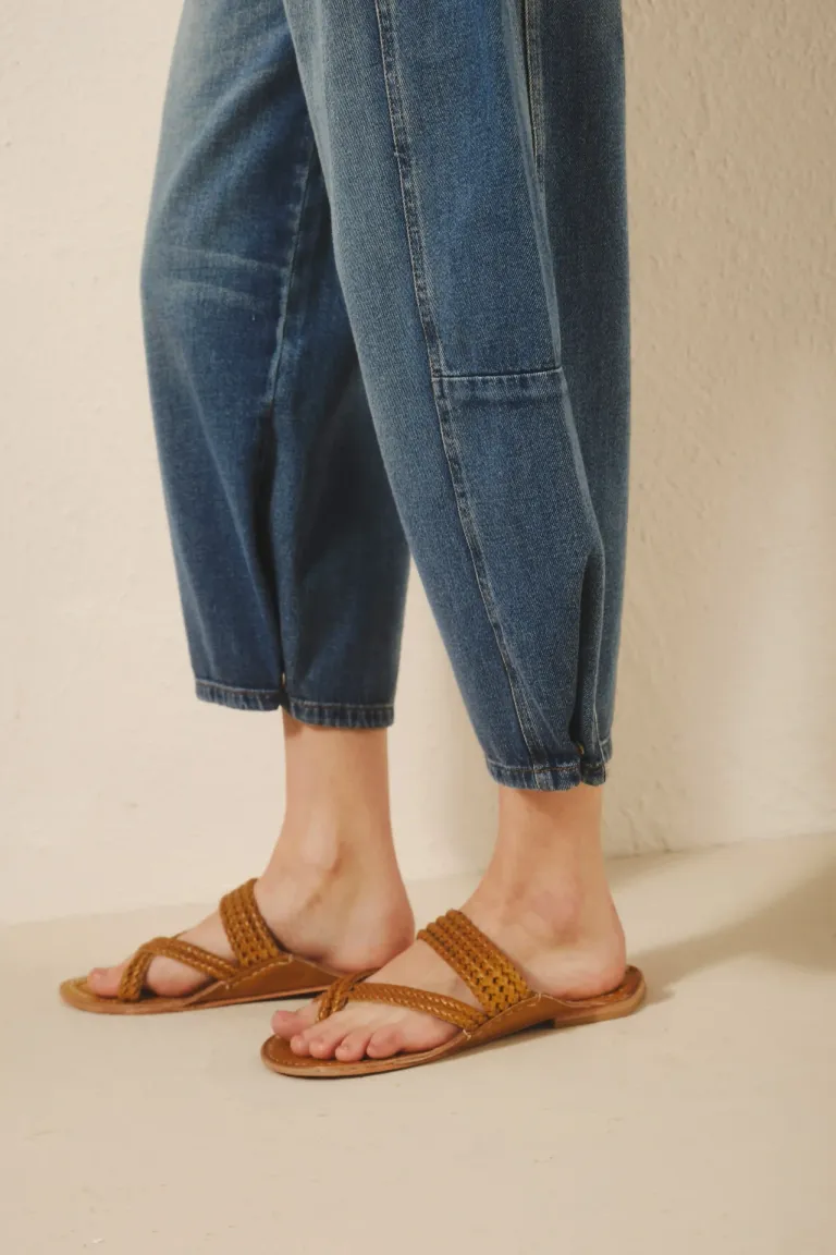 Pantalones de tiro medio-alto, piernas anchas y largo midi de Rapsodia en Pantalones para argentina