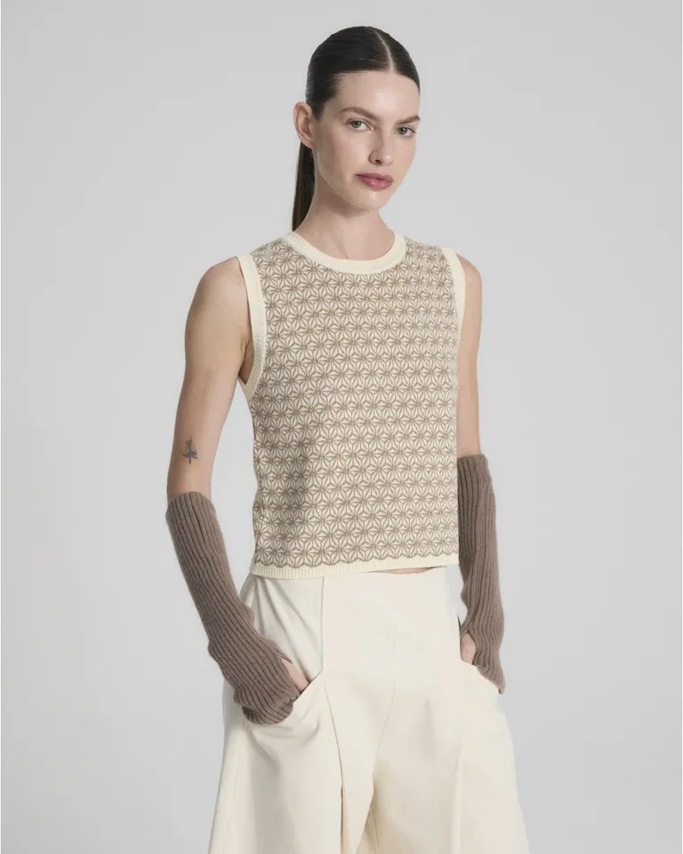 Chaleco sin mangas de diseño tejido con escote redondo y terminaciones lisas de Blue Sheep en Chalecos para argentina