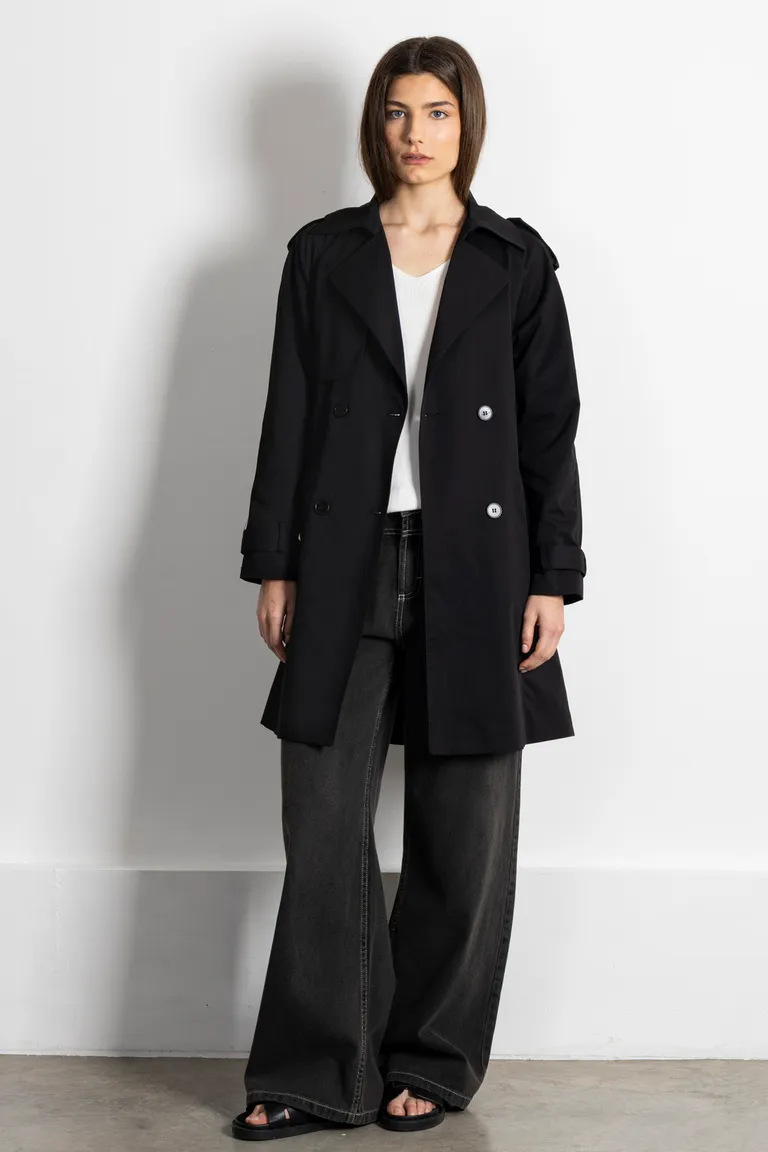 Tapado negro clásico de estilo minimalista para mujer de Kill en Tapados para argentina