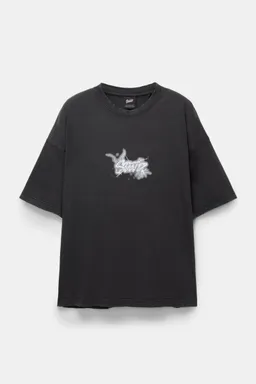 Remera stwd gráfico bombilla de Pull&Bear en Remeras y Polos para argentina