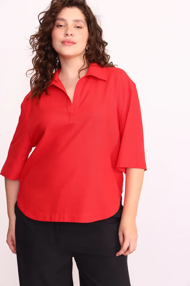 Blusa de lino con cuello camisero en tono rojo vibrante de Yagmour en Blusas para argentina