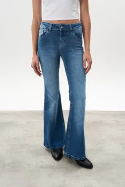 Jean denim oxford dama de Magda en Pantalones para argentina