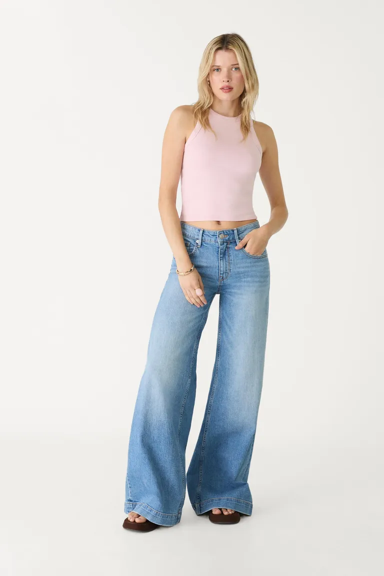 Top nadadora básico de Stradivarius en Tops para argentina