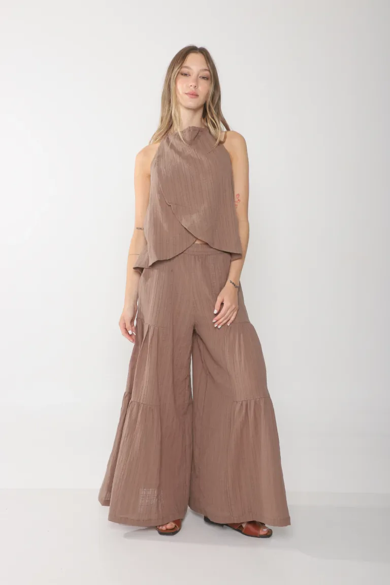 Pantalón ancho y bohemio con detalles fruncidos para un look versátil y femenino de Belle en Pantalones para argentina