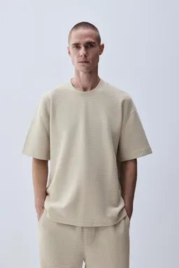 Buzo manga corta de Lefties en Buzos y Sweaters para argentina