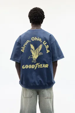 Buzo manga corta goodyear de Pull&Bear en Remeras y Polos para argentina