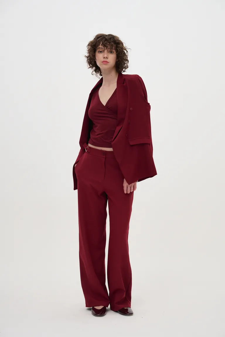 Pantalón de tela sastrera con detalle de hebilla en la cintura de Sweet en Pantalones para argentina