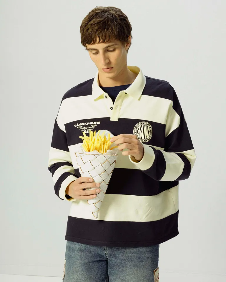 Buzo rayado oversize en azul marino y blanco para mujer de Prüne en Buzos y Sweaters para argentina