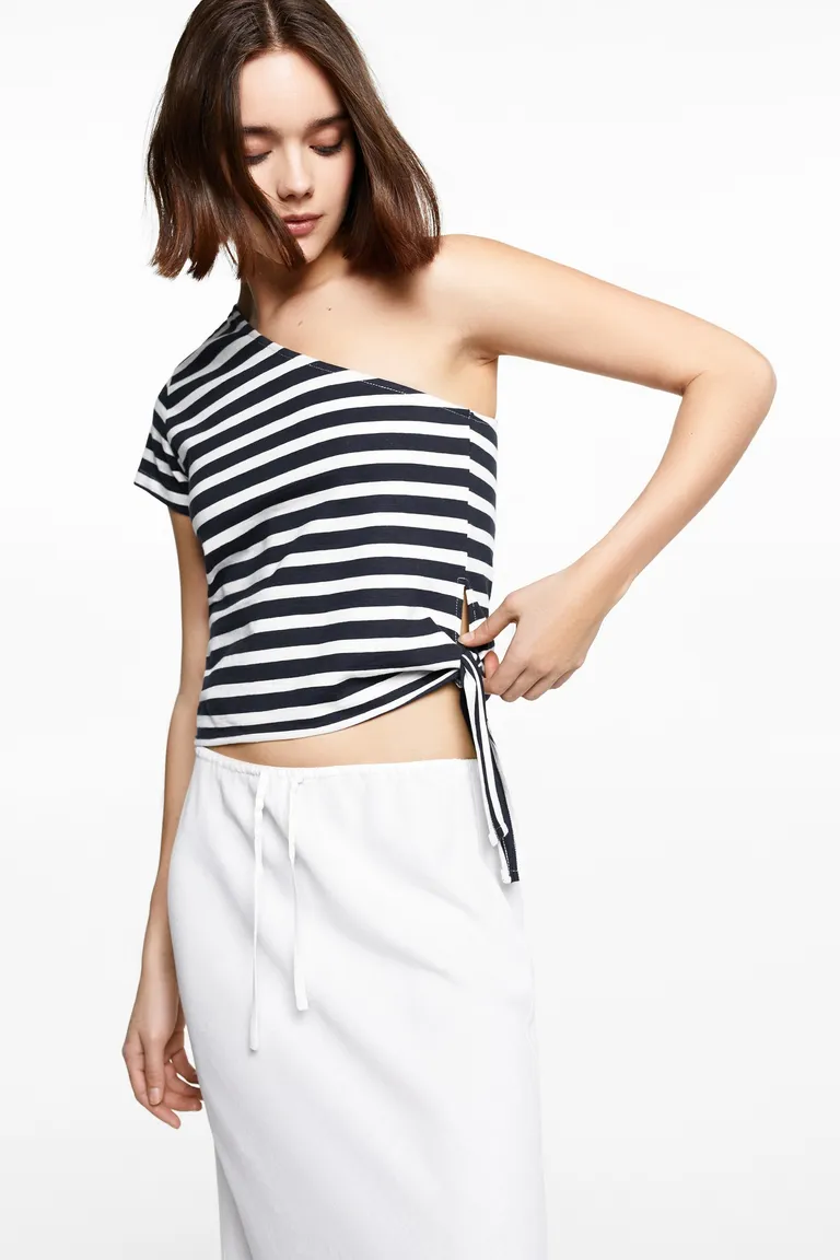 Camiseta asimétrica con lazo de Mango Teen en Tops para argentina