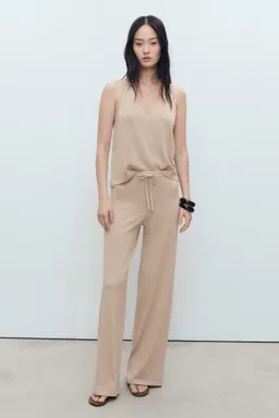 Pantalón punto recto de Mango en Pantalones para argentina