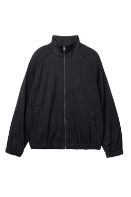 Chaqueta raya diplomática de Pull&Bear en Abrigos y Camperas para argentina