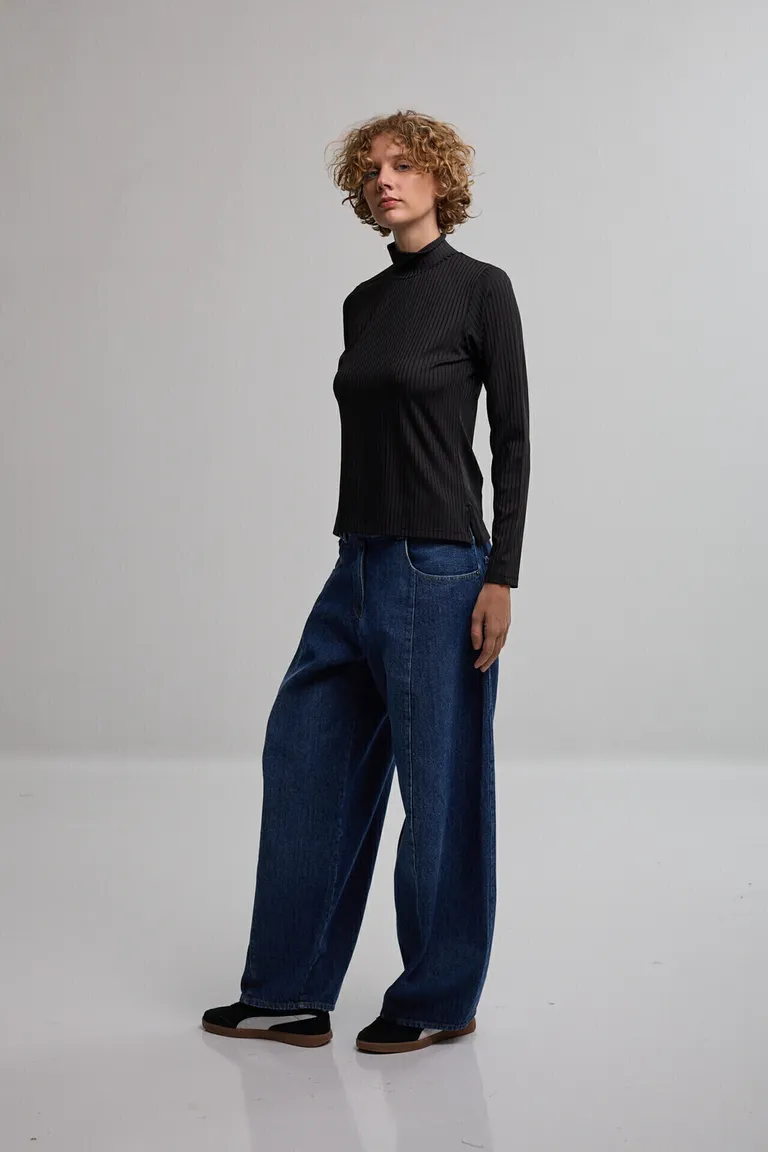 Remera de manga larga con cuello alto y diseño acanalado entallado de Kill en Remeras para argentina