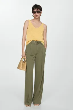 Top punto escote pico de Mango en Tops para argentina