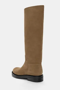 Botas planas piel de Pull&Bear en Botas y Botinetas para argentina