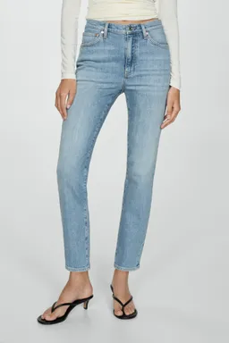 Jeans claudia slim crop de Mango en Pantalones para argentina