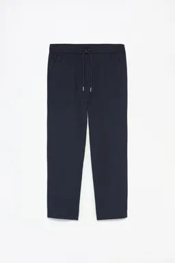 Pantalón jogger sastrería de Lefties en Pantalones para argentina