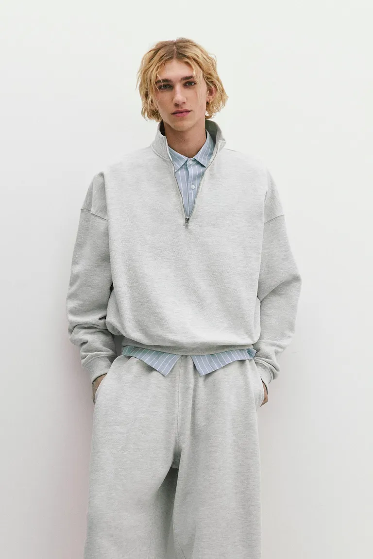 Buzo boxy cremallera de Pull&Bear en Buzos y Sweaters para argentina