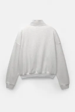 Buzo boxy cremallera de Pull&Bear en Buzos y Sweaters para argentina