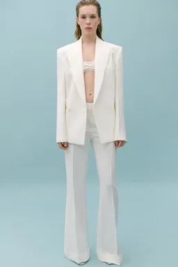 Sujetador costuras decorativas de Mango en Ropa Interior y Medias para argentina