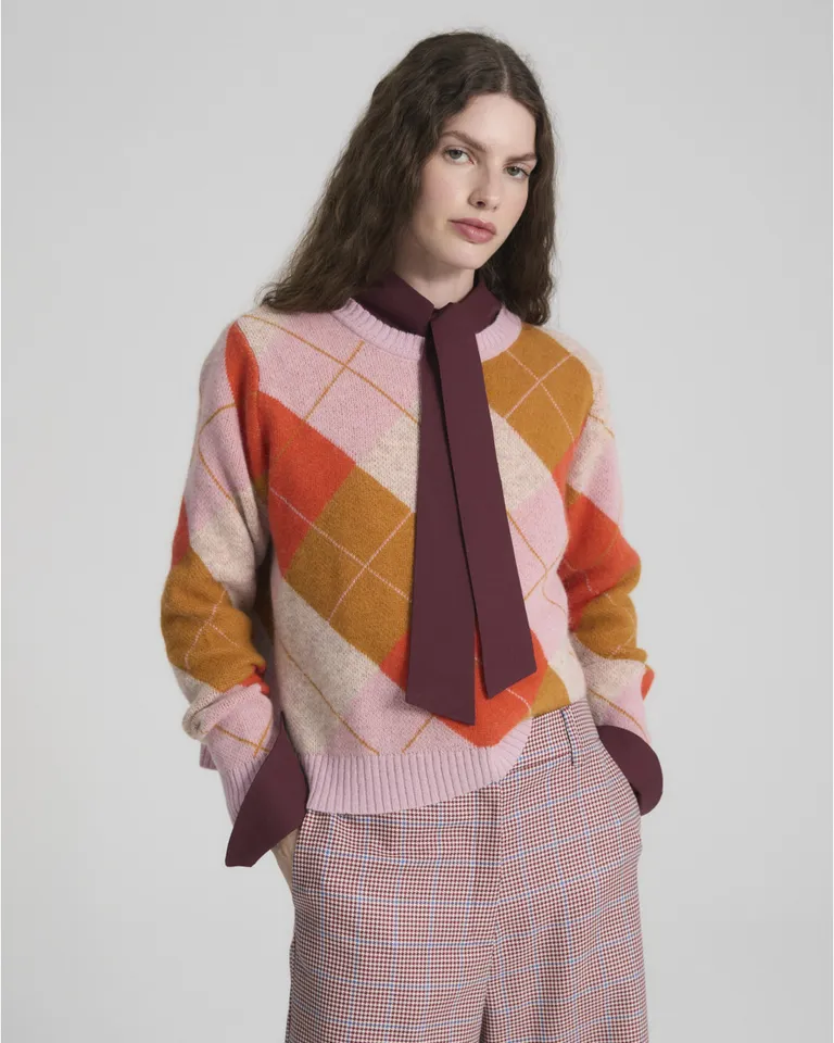 Sweater tejido con diseño de rombos y cuello redondo de Blue Sheep en Buzos y Sweaters para argentina