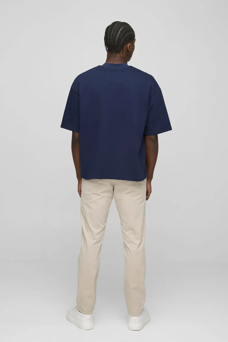 Remera boxy pesada cuello extendido de Boohooman en Remeras y Polos para argentina