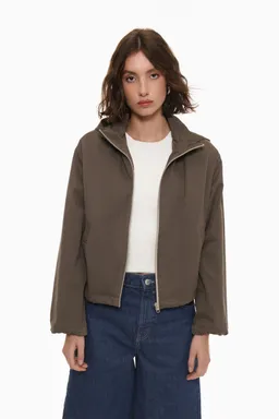 Campera cropped con capucha de Lefties en Chaquetas para argentina