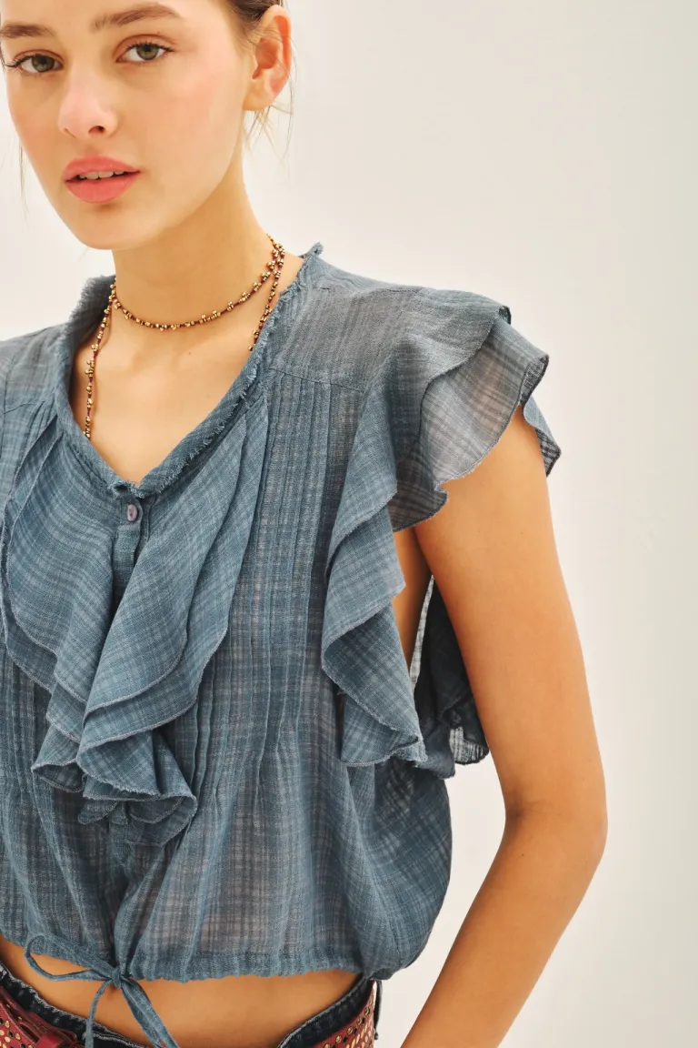 Camisa con detalles de alforzas y mangas cortas con volados para un look fresco y casual de Rapsodia en Camisas para argentina