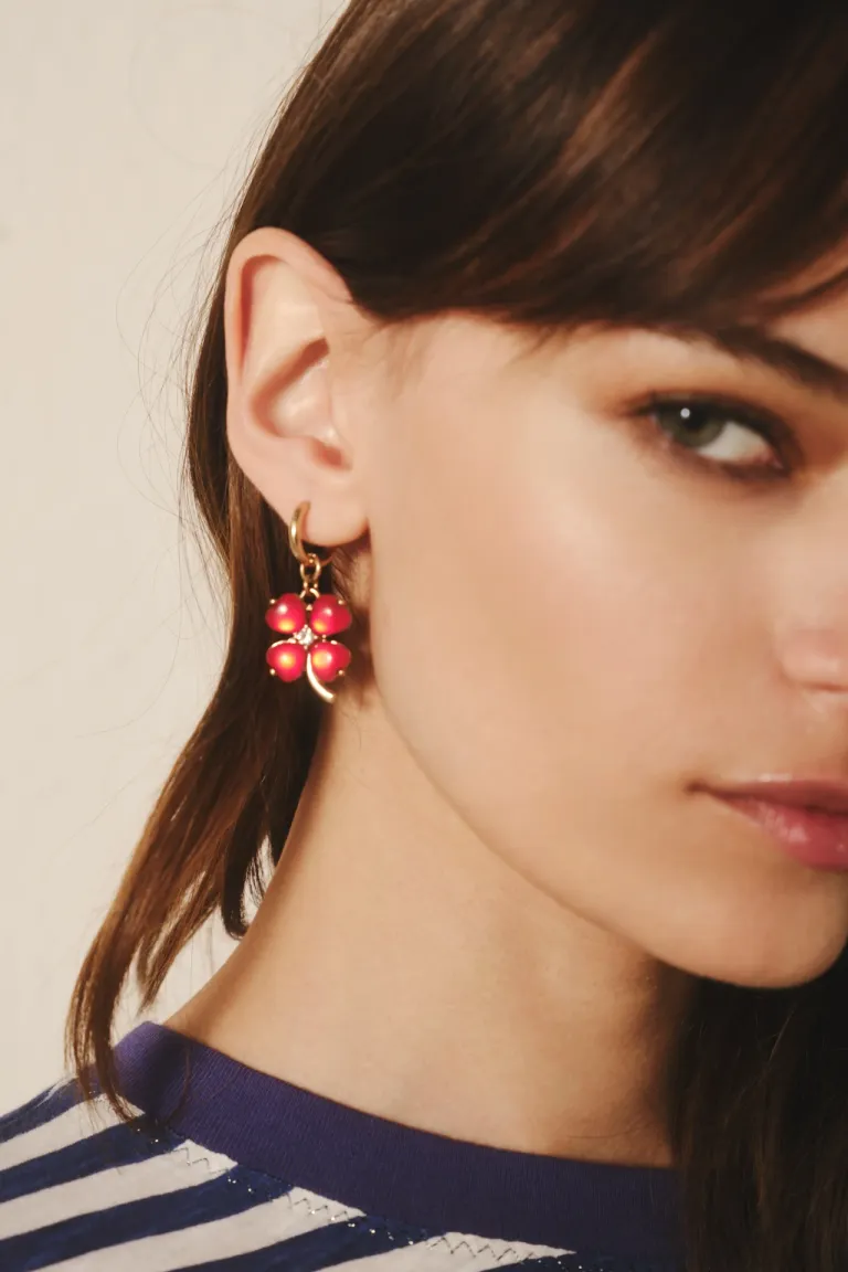 Aros argolla con dije de trébol y detalles de resina y strass de Rapsodia en Bijouterie para argentina