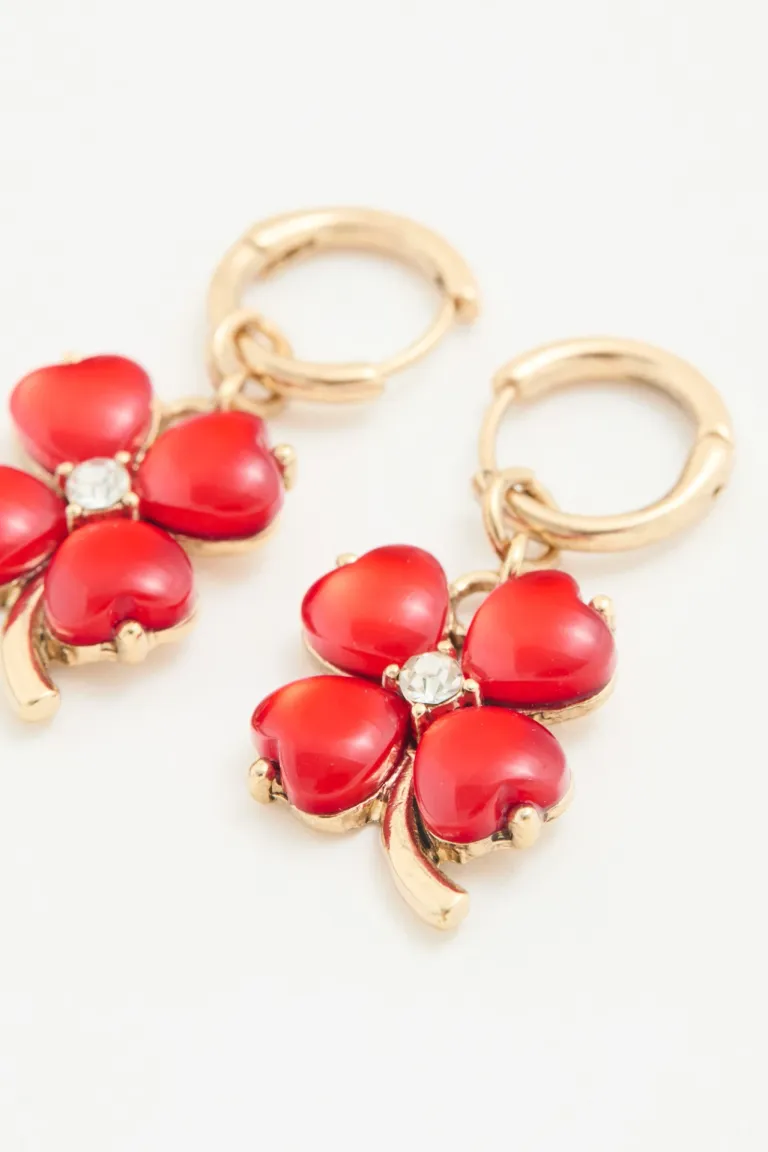 Aros argolla con dije de trébol y detalles de resina y strass de Rapsodia en Bijouterie para argentina